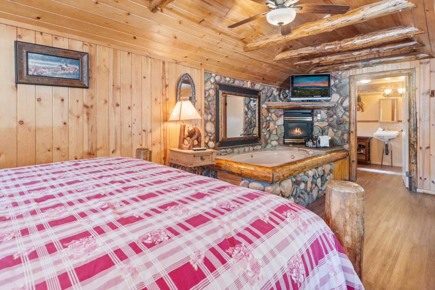 Belclare Cabin interior at The Burgundy — view 5