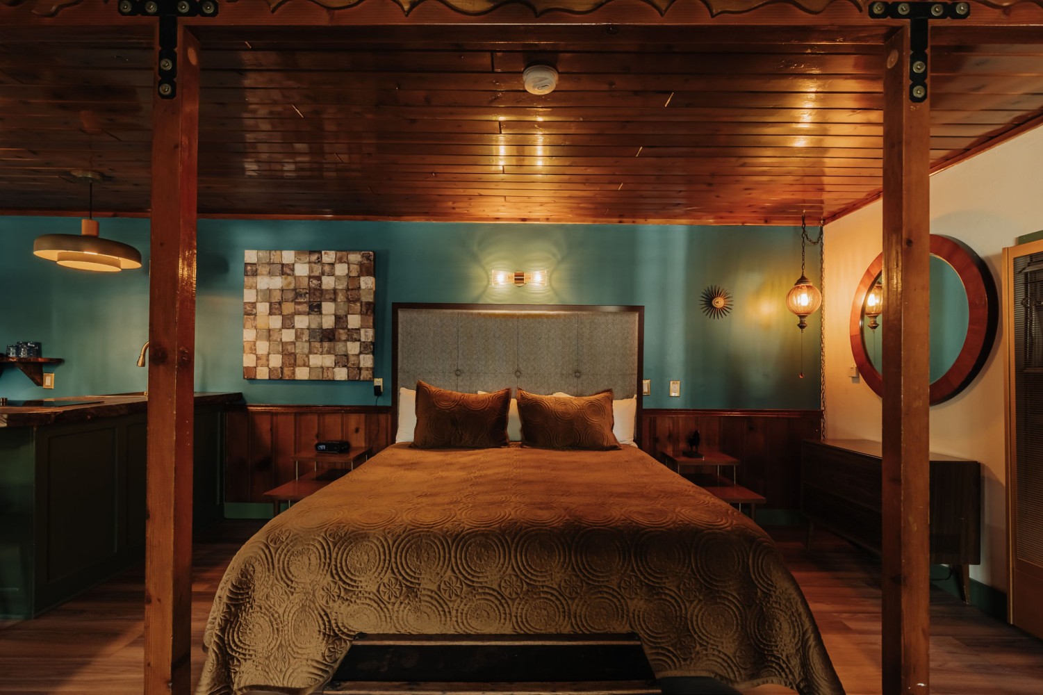 Klara Cabin interior at The Burgundy — view 3