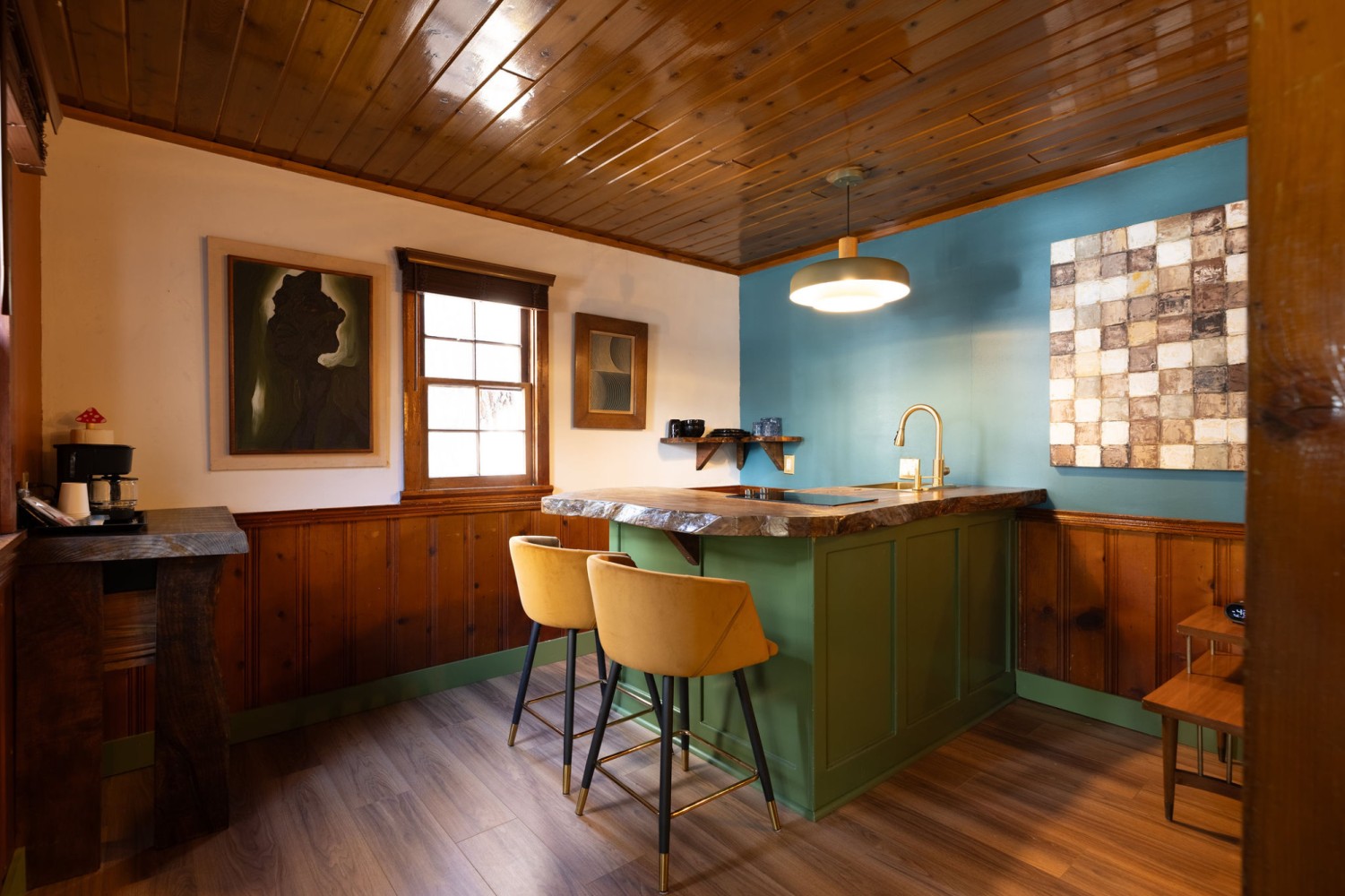 Klara Cabin interior at The Burgundy — view 4