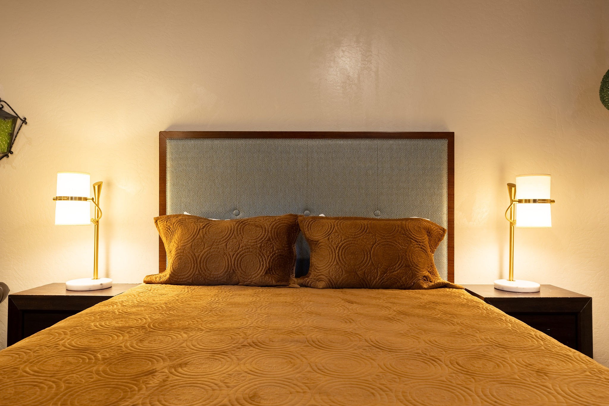 King Spa Suite interior at The Burgundy — view 2