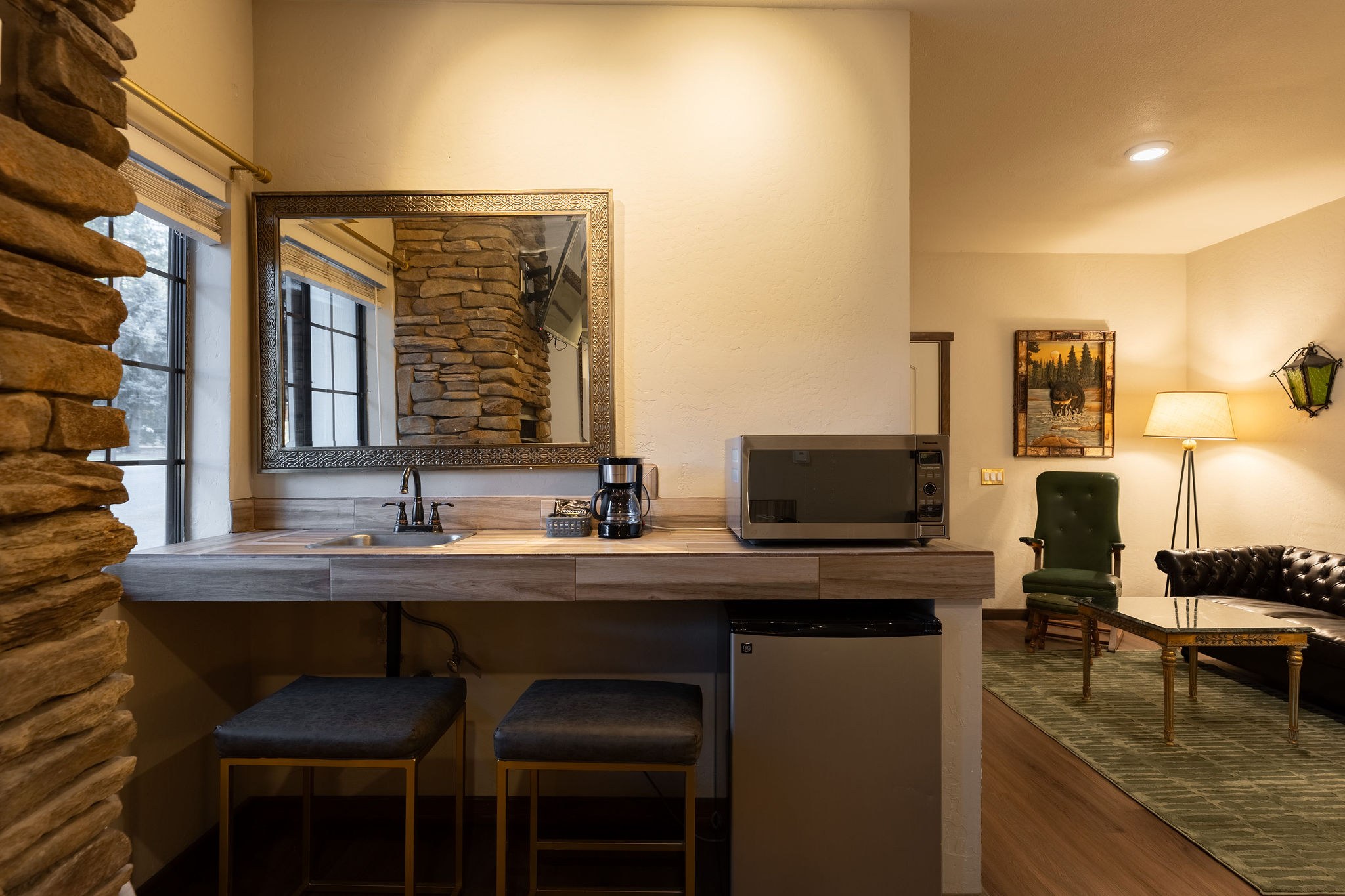 King Spa Suite interior at The Burgundy — view 6